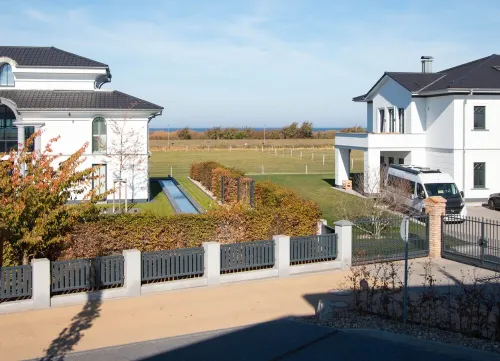 Apartment beach life. 2 bedrooms, high quality furnishings, great sea views! Hotels in Börgerende-Rethwisch