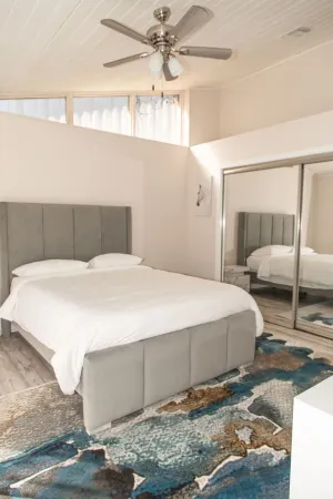 Modern Luxury Villa w/ Heated pool & patio  -6 min from WEF