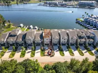 Brand new waterfront, family friendly lake house.