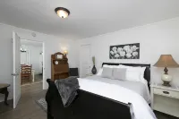 Charming Country Cottage Retreat -  Walking distance to Downtown Hotels in Paulding County