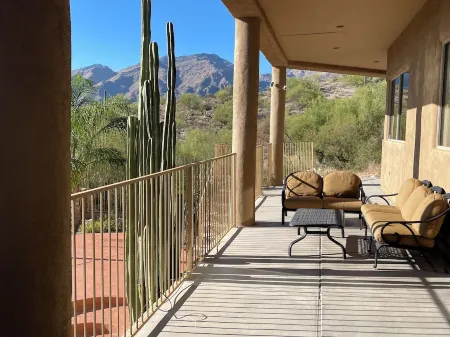 Catalina Foothills Sabino Canyon Four Bedroom One Acre Estate