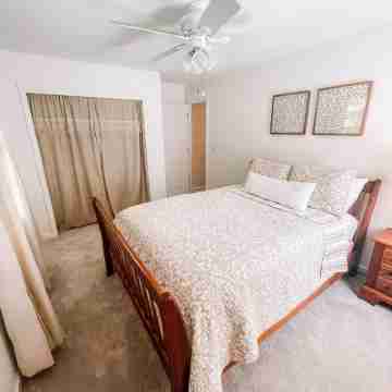 Roswell Retreat Near Canton Street Rooms