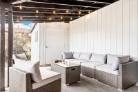 Spacious Mountain Modern Getaway - Hot Tub, Home Theater & Fire Pit