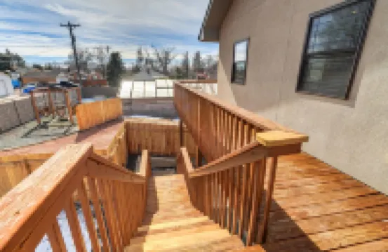 Urban Float - Private Heated Pool & HotTub & Firepit
