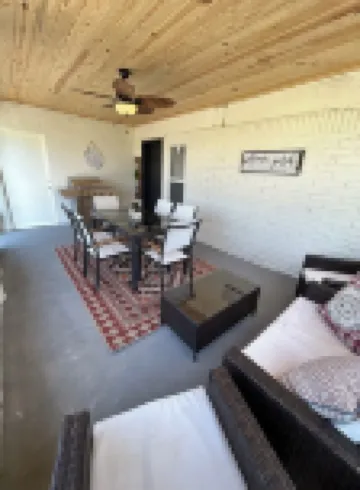 Cozy Cattle View Cottage