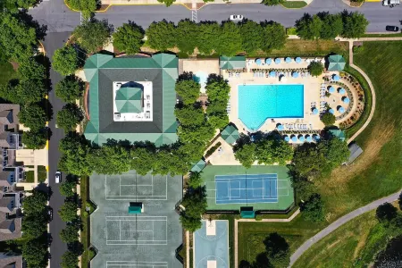 4 BR/4.5 BA luxury townhome in Bear Trap Dunes 2 min walk to all amenities Отели в г. Ошен Вью