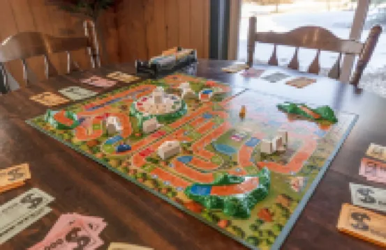 Lakeview Cabin > Unique Mid-Century Tucked in Bluff