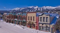 Aspen Forest Leaf Retreat w/ Hot Tub - 3/3 Designer Home Minutes to Ski & Hikes!