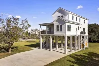 Pool & Spa Complete!  Luxury Quiet Retreat, Bay Views.