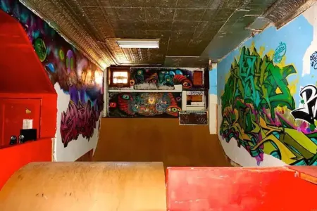 Sports Complex w/ Hot Tub Located Near Scheels Sports Park and Lincolns Home! Отели в г. Спрингфилд