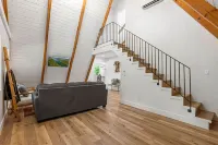 Walk to water! Private Lake Front A-Frame Cabin on Table Rock