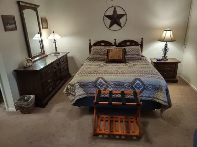 Comfy with a touch of old west decor-surrounded by Arizona Golf Resort Hotels near Metro by T-Mobile