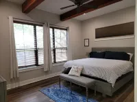 Serenity at the Wooded Bliss Cabin of Lake Travis