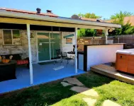 CHARMING 3-Bedroom RETREAT GATEAWAY PET Friendly ♥️ HOT TUB - GYM- POOL TABLE