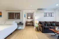 3 Bedroom 3.5 Bathroom Ocean View House.  A Short Walk to Paia Town & Beaches!