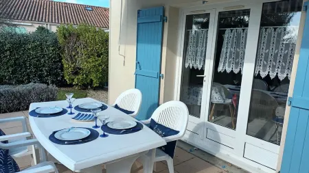 Maison de Vacances Avec Piscine Отели рядом с достопримечательностью «Casino La Pastourelle»