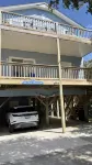3 Bed/2.5 Bath 1450 sq ft with Large Open Floor Plan, 3 Min Walk to Beach