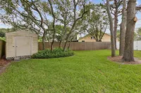 Pool/Heated Spa, Pool Bar, Bikes, 3 min to Beach and 10 min to Town, Golf Cart!