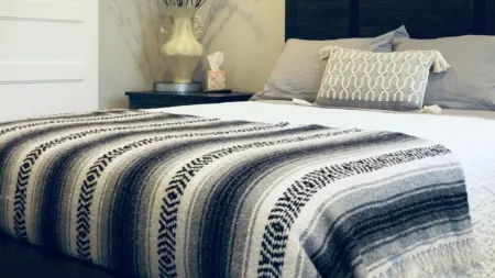 San Diego's Sustainable Couples Retreat, Modern-Rustic Design with Zen Vibes Отели рядом с достопримечательностью «Университет Сан-Диего»