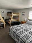 Family Style Lake House Hotels in Meadview