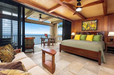 Deluxe Oceanfront Studio Condo Отели рядом с достопримечательностью «Rancho Aloha»