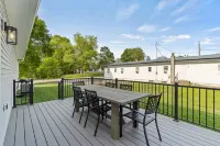 The Dells Domain