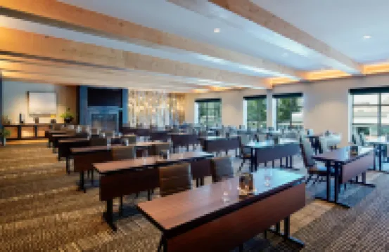 The Cloudveil, Autograph Collection