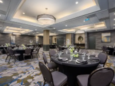 ダブルツリー バイ ヒルトン ローリー ミッドタウン ノースカロライナ ローリーのホテル