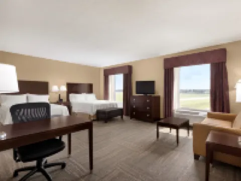 Hampton Inn & Suites Brunswick Hotels in Brunswick