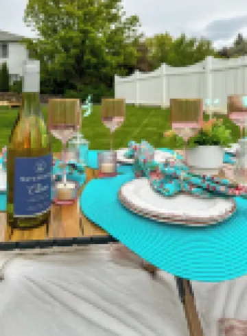 FULLY LOADED - hot tub - pool table - arcade games - 10 min from Downtown WW