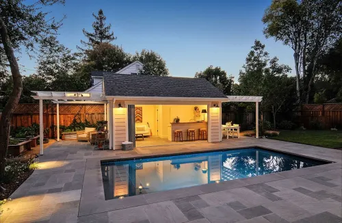 Sonoma Square Gem! Charming New Farmhouse w Pool + Private Detached Guest Suite