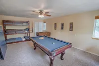 Cabin On NAT'L FOREST! LAKE & CREEK minutes away!