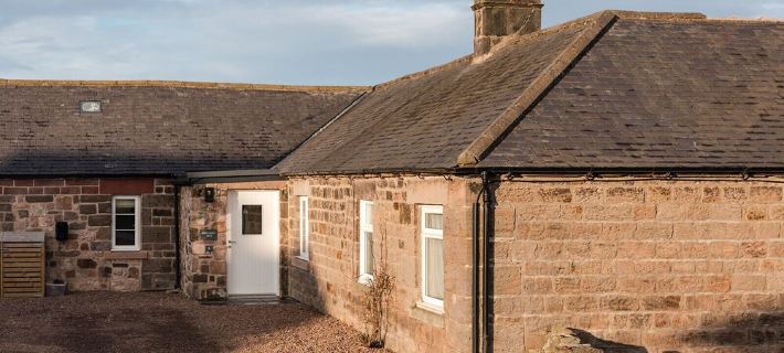 Cosy Northumberland farm cottage with hot tub in quiet location Отели в г. Бервик-апон-Твид