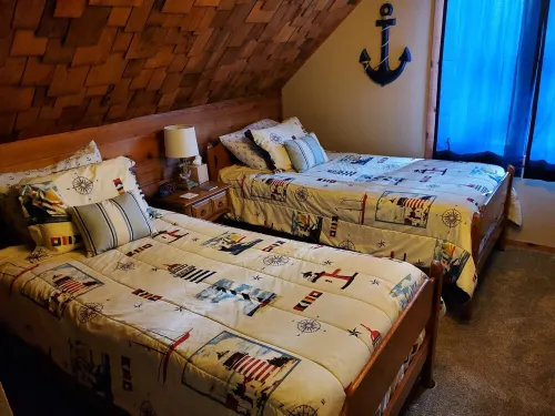 Holiday Lodge on Green Bay