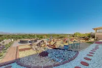 Best view in town.  Minutes away from Old town and the Albuquerque zoo
