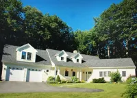 Beautiful 4 BR, Close to Everything!!  Walk to Gooch's Beach and Dock Square!