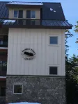 Spacious Condo Getaway, Steps from Ski Slopes, Town and Entertainment - 3つ星