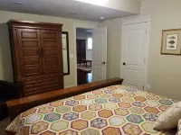 Great Sandy apartment with hot tub and pool table!