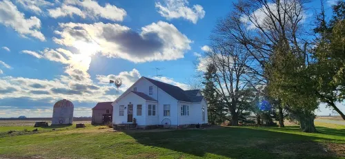 Nauvoo Windmill Farmhouse 10-12 People