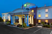 Holiday Inn Express & Suites Chambersburg