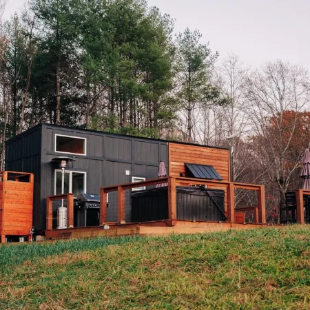 The Lovers' Nest in Stuart, VA Отели в г. Патрик