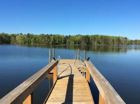 Lake House with Private Deep Dock & Ramp