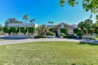 HEATED SPA WALK 2 LA-WSOX SP TRAINING 5MN DRIVE 2 STADIUM 1AC YARD 4Ksq ft HOME Hotels in Maryvale