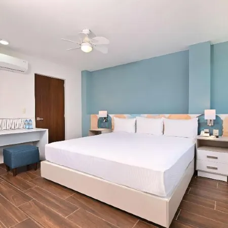 Vista Express Guadalajara Expo SureStay Collection by BW