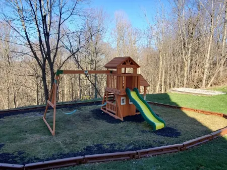 Seven Springs Mtn. Villas Condo - Ski, Golf, Hike, Sporting Clays, & Relaxation!