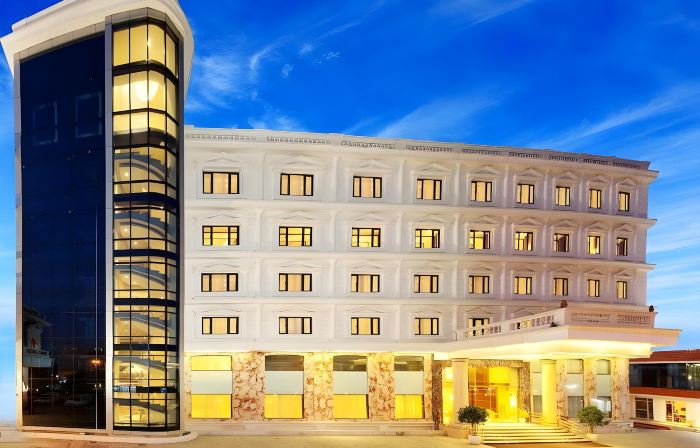 Anandha Inn Convention Centre and Suites