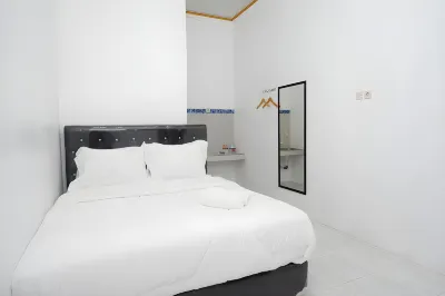RedDoorz Near Universitas Semarang 2 Hotel dekat GBI Tlogomulyo