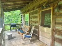 Cozy Bear Claw Cove - 2 Bedroom Cabin in the Heart of the Blue Ridge Mountains