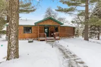 Fully Stocked Lake Cabin w/Caffeination Station, Game Room, Firepit, Family Fun!