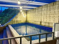 Changwon Shady House Bed and Breakfast